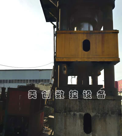 ���b�����ؑc���|YJ32-1600����Һ���C(j��)