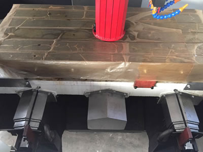 ԭ�S�ۿۙC�����VMC-1000P��ʽ�ӹ����İl(f��)�ǿ�ϵ�y(t��ng)�C��