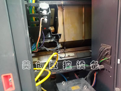 ���۶������(y��ng)HTC2050nб�픵(sh��)��܇(ch��)��