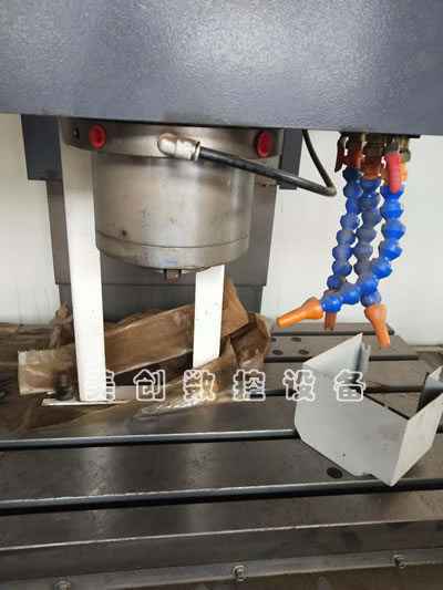 ȫ����ʽ�ӹ����� ���VMC850E��ʽ�ӹ�����